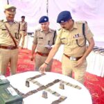एसएसपी दून ने किया थाना बसन्त विहार का वार्षिक निरीक्षण*  *पुलिस कर्मियों को नियमित रूप से क्राइम डिटेक्शन किट, वैपन हैण्डलिंग का अभ्यास करवाने के दिये निर्देश