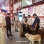 सम्पूर्ण जनपद में दून पुलिस द्वारा अलर्टनेस के साथ की जा रही चेकिंग, एसएसपी दून समेत समस्त अधिकारी क्षेत्र में मौजूद रह कर चेकिंग व्यवस्था का ले रहे जायजा, पूरे जनपद में व्यापक स्तर पर चलाया जा रहा सघन चेकिंग अभियान