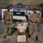 नगर निगम रिकार्ड कार्यालय में हुई चोरी की घटना का दून पुलिस ने किया खुलासा, एक अभियुक्त को किया गिरफ्तार, अभियुक्त की निशानदेही पर घटना में चोरी किये गए रजिस्टर को आशारोड़ी के जंगल से किया बरामद