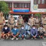 सरेराह गुंडई दिखाने वालों को दून पुलिस लाई घुटनों पर, ऋषिकेश क्षेत्र में 2 व्यक्तियों के साथ हुई मारपीट का वीडियो सोशल मीडिया पर हुआ था वायरल, 5 अभियुक्त गिरफ्तार