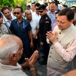 मुख्यमंत्री धामी ने लोक निर्माण विभाग अतिथि गृह खटीमा में क्षेत्र की जनता से मुलाकात कर सुनी उनकी समस्याएं