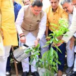 मुख्यमंत्री ने एक पेड़ मॉं के नाम अभियान के तहत किया पौधारोपण