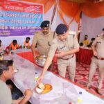कावड़ श्रद्धालुओं के लिए प्रेमनगर में आयोजित किये गये 3 दिवसीय भंडारे का दून पुलिस द्वारा किया गया विधिवत समापन, पुलिस अधीक्षक नगर द्वारा पूजा अर्चना कर, कावड़ श्रद्धालुओं को वितरित किया प्रसाद व भोजन