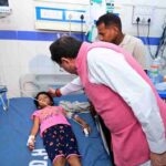 मुख्यमंत्री ने हरिद्वार के जिला चिकित्सालय एवं एम्स ऋषिकेश पहुंचकर मनसा देवी मंदिर मार्ग पर हुए हादसे में घायल श्रद्धालुओं का हालचाल जाना