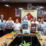 मुख्यमंत्री धामी ने फ़िल्म बौल्या काका के पोस्टर का किया विमोचन, इस फ़िल्म में मुख्य भूमिका में बॉलीवुड अभिनेता हेमंत पाण्डेय आएंगे नजर
