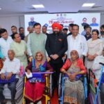 प्रधानमंत्री के जन्म दिवस के अवसर पर 360 वरिष्ठ नागरिकों को 50 लाख लागत के 2402 सहायक उपकरणों का निशुल्क वितरण