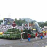 ‘स्टैच्यू ऑफ यूनिटी‘ के सम्मुख एकता परेड में उत्तराखंड की झांकी में राज्य के विभिन्न रूप-रंगों की छटा बिखरी