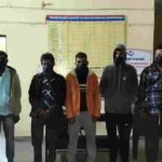 सरेराह दबंगई दिखाने वालों को दून पुलिस ने पढ़ाया कानून का पाठ, बीच सड़क पर मारपीट व हुड़दंग कर रहे 5 व्यक्तियों को पुलिस ने लिया हिरासत में