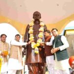 पंडित राम सुमेर शुक्ल की 47वीं पुण्यतिथि पर मुख्यमंत्री धामी ने दी श्रद्धांजलि