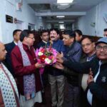 राज्य निगम कर्मचारी महासंघ ने की मुख्यमंत्री धामी सहित वरिष्ठ नौकरशाहों से मुलाकात, नववर्ष की शुभकामनाएं की प्रेषित, राज्य निगम कर्मचारी महासंघ ने कहा सीएम धामी के नेतृत्व में प्रशासनिक सुधारों की मिसाल कायम कर रहा उत्तराखंड