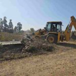 एमडीडीए की सलियावाला धौलास में अवैध प्लॉटिंग पर बड़ी कार्रवाई, 8 से 10 बीघा भूमि पर चला ध्वस्तीकरण अभियान