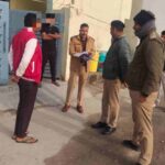 डोईवाला तथा प्रेमनगर थाना क्षेत्रों में पुलिस की अलग-अलग टीमो द्वारा वृहद स्तर पर चलाया गया सत्यापन अभियान, अभियान के दौरान बाहरी व्यक्तियों एवं किरायेदारों का किया गया सत्यापन