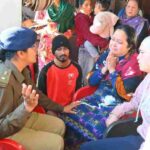 देहरादून हत्याकांड प्रकरण में एसपी मुख्यालय ने किया घटनास्थल का निरीक्षण, परिवार का पक्ष सुनकर जुटाई अहम जानकारी, निष्पक्ष जांच का दिया भरोसा, कोतवाली और खुड़बुड़ा चौकी के रिकॉर्ड की गहन समीक्षा, महिलाओं की सुरक्षा हमारी सर्वोच्च प्राथमिकता: विशाखा अशोक भदाणे (IPS)