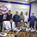 डालनवाला क्षेत्र में हुई हत्या की घटना का एसटीएफ तथा दून पुलिस की संयुक्त टीम ने किया खुलासा, घटना की साजिश में शामिल 2 अभियुक्तों को पुलिस ने अलग-अलग प्रांतो से किया गिरफ्तार, अभियुक्तों द्वारा कई माह पूर्व ही बनाई गयी थी विक्रम शर्मा को मारने की योजना