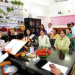मुख्यमंत्री धामी से आंगनबाड़ी कार्यकर्ती/सेविका/मिनी कर्मचारी संगठन के प्रतिनिधिमंडल ने संगठन की अध्यक्ष श्रीमती रेखा नेगी के नेतृत्व में की भेंट, अपनी विभिन्न मांगों एवं समस्याओं से कराया अवगत