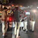 एसएसपी देहरादून के निर्देशों पर सम्पूर्ण जनपद में दून पुलिस द्वारा लगातार चलाया जा रहा सघन चेकिंग अभियान, देर रात्रि में घूम रहे 1 हज़ार से अधिक व्यक्तियों से की पूछताछ, 14 संदिग्धों को हिरासत में लेकर लाया गया थाने