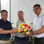सूचना विभाग में शासकीय सेवा पूर्ण कर सेवानिवृत्त हुए सहायक निदेशक ललिता प्रसाद भट्ट को दी भावभीनी विदाई