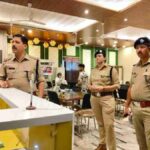 पुलिस अधीक्षक नगर के नेतृत्व में पुलिस की अलग-अलग टीमों ने देर रात्रि नगर क्षेत्रान्तर्गत होटल/रेस्टोरेंट/ढाबों/पब/बार में चलाया आकस्मिक चैकिंग अभियान