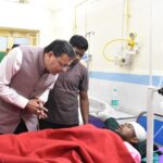 घायल श्रमिकों से मिले मुख्यमंत्री, जिला अस्पताल में जाना कुशलक्षेम, प्रत्येक श्रमिक की जान बेहद कीमती, सुरक्षित रेस्क्यू सरकार की सर्वोच्च प्राथमिकता- मुख्यमंत्री