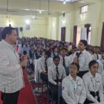 युवाओं ने मुख्यमंत्री धामी से समसामयिक विषयों पर किया प्रत्यक्ष एवं निर्भीक संवाद, मुख्यमंत्री ने कहा-भ्रष्टाचार के खिलाफ जीरो टॉलरेंस, शिकायत पर होगी त्वरित कार्रवाई