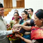 मुख्यमंत्री को महिलाओं ने बांधा रक्षा सूत्र, मुख्यमंत्री ने दी सभी को रक्षा बन्धन की शुभकामनाएं, रक्षा बन्धन पर महिलाओं को दो दिन, परिवहन निगम की बसों में की गई है, निःशुल्क यात्रा की व्यवस्था