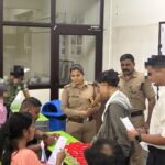 एसएसपी देहरादून के निर्देशों पर “ड्रग्स फ्री कैम्पस” अभियान के तहत दून पुलिस की बड़ी कार्यवाही, क्लेमेंटाउन क्षेत्र में निजी शिक्षण संस्थान से बिना पूर्व सूचना के औचक निरीक्षण हेतु पहुँची ANTF व डाक्टरों की सयुक्त टीमें, 100 छात्र-छात्राओं का रेंडमली ड्रग्स किट से किया गया यूरिन टेस्ट