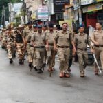 आमजन की सुरक्षा को हर पल मुस्तैद दून पुलिस, आगामी वीवीआईपी कार्यक्रम के दृष्टिगत एसएसपी देहरादून के निर्देशों पर पुलिस द्वारा अर्द्ध सैनिक बलों के साथ किया गया फ्लैग मार्च
