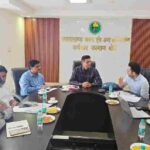 उत्तराखण्ड की CMSSY योजना का अध्ययन करने पहुंची उत्तर प्रदेश की टीम मुख्यमंत्री श्रमिक स्वास्थ्य सुरक्षा योजना बनी दूसरे राज्यों के लिए प्रेरणा, उत्तर प्रदेश की टीम ने समझा उत्तराखण्ड का मॉडल
