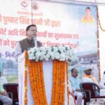 मुख्यमंत्री धामी ने बनबसा मिनी स्टेडियम में बैडमिंटन कोर्ट सहित विभिन्न विकास कार्यों का किया शुभारंभ एवं शिलान्यास